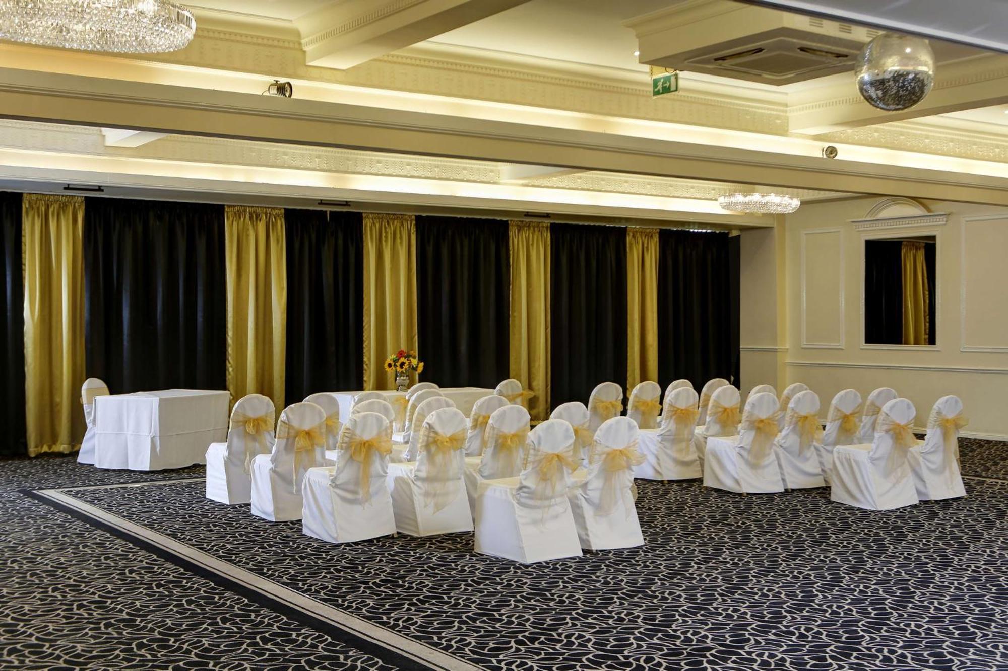 Best Western Rockingham Forest Hotel Corby Exterior foto
